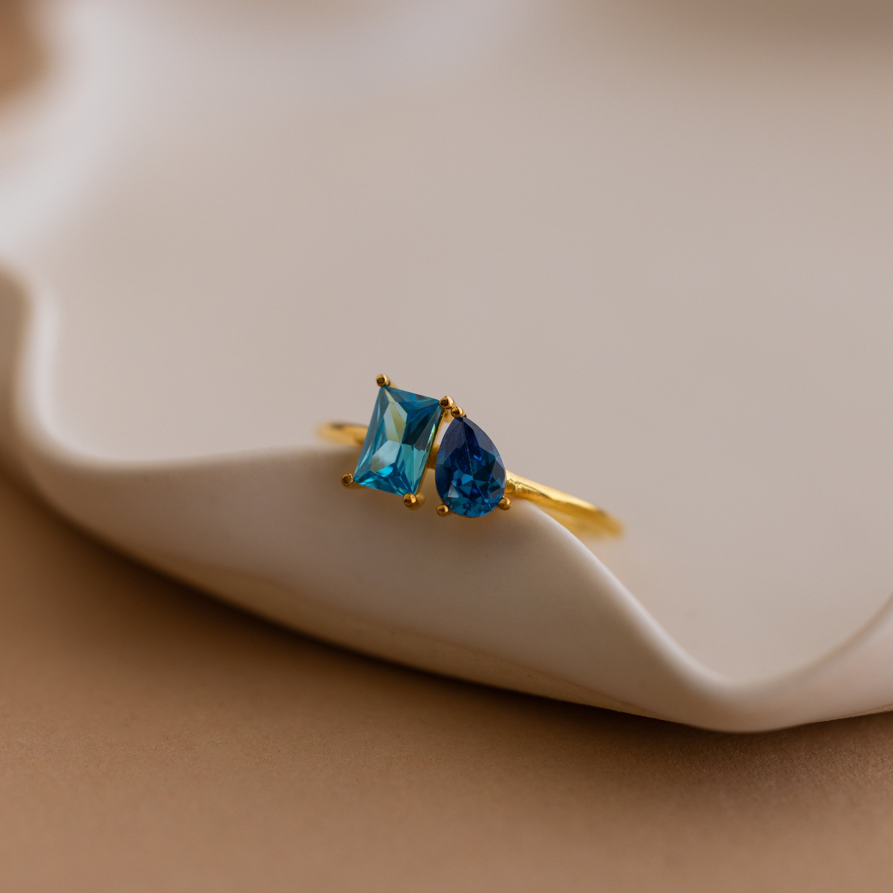 Timeless Elegance: The Toi et Moi Birthstone Ring